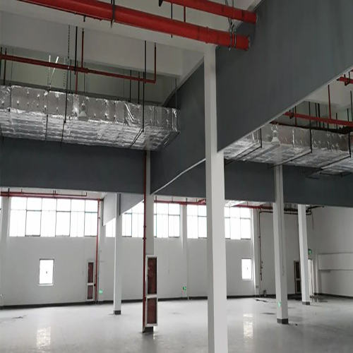 潔凈車間采用哪種擋煙垂壁材質(zhì)(圖1) 車間擋煙垂壁.jpg