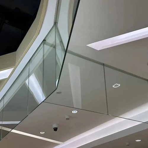 玻璃擋煙垂壁單價(jià)(圖1) 玻璃型擋煙垂壁.jpg