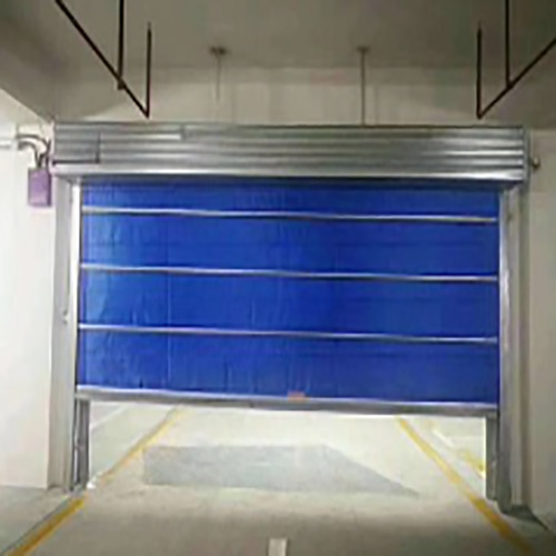 防火卷簾和擋煙垂壁有什么區別(圖1) 車庫門口防火卷簾門.jpg