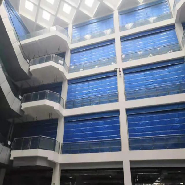 防火卷簾門設(shè)計與實施(圖1) 大型商業(yè)防火卷簾門.jpg