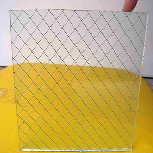 夾絲玻璃擋煙垂壁怎么樣(圖1) 夾絲擋煙垂壁.jpg